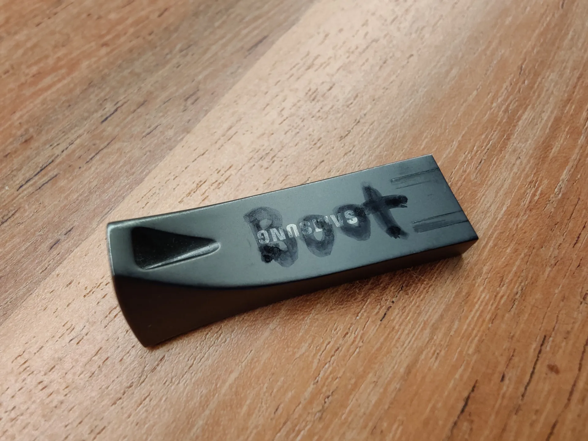 Samsung USB drive labeled with BOOT